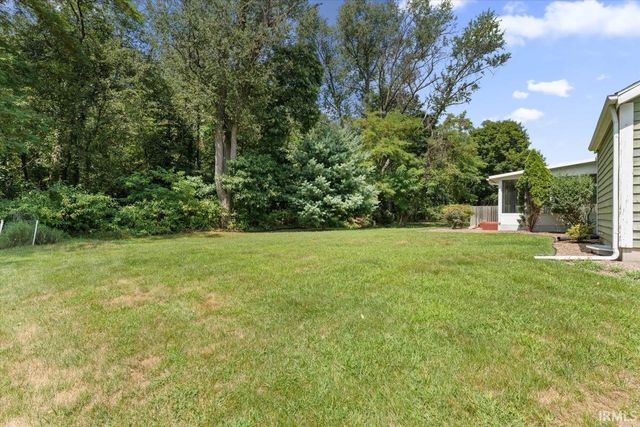 55161 Patrician Park Drive, Osceola, IN 46561