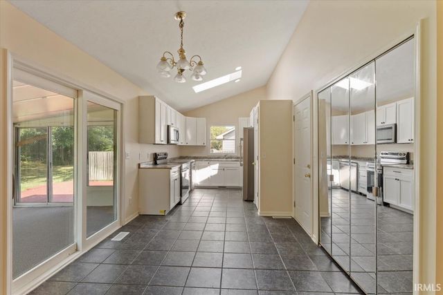 55161 Patrician Park Drive, Osceola, IN 46561