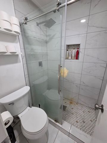 2714 Nueces ST 102, Austin, TX 78705