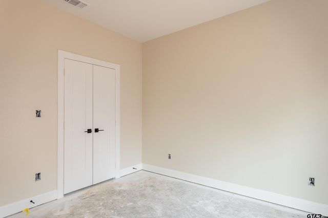 2546 Barton Creek Cir, Tyler, TX 75703