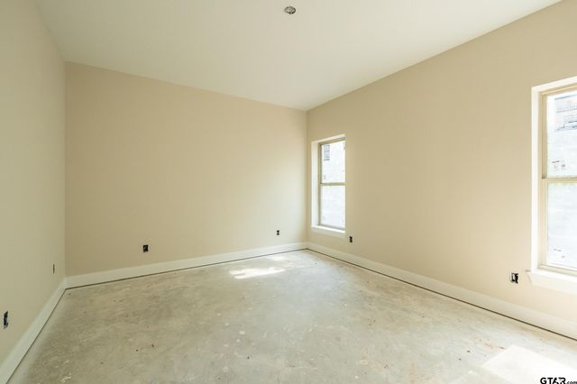 2546 Barton Creek Cir, Tyler, TX 75703