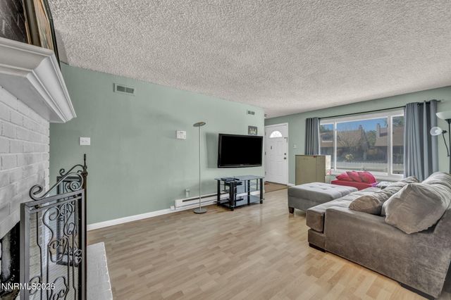 870 E Huffaker Lane, Reno, NV 89511