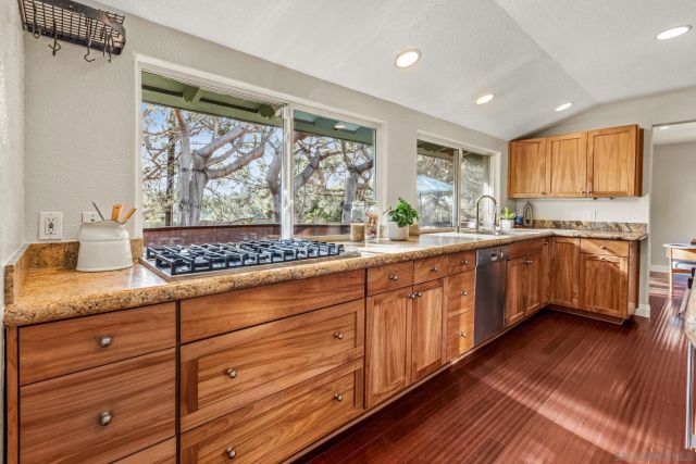 2036 Christy, Del Mar, CA 92014