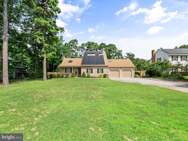 1302 GOLDFINCH LN, Millville, NJ 08332