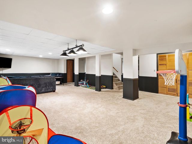 1302 GOLDFINCH LN, Millville, NJ 08332