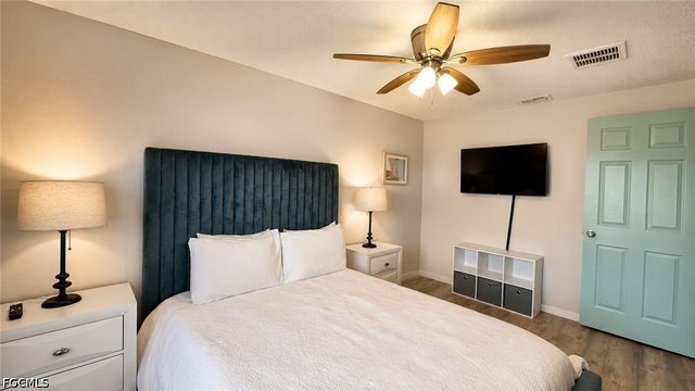 3915 SW 1st AVE, Cape Coral, FL 33914