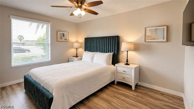 3915 SW 1st AVE, Cape Coral, FL 33914
