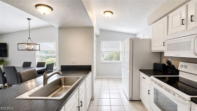 3915 SW 1st AVE, Cape Coral, FL 33914