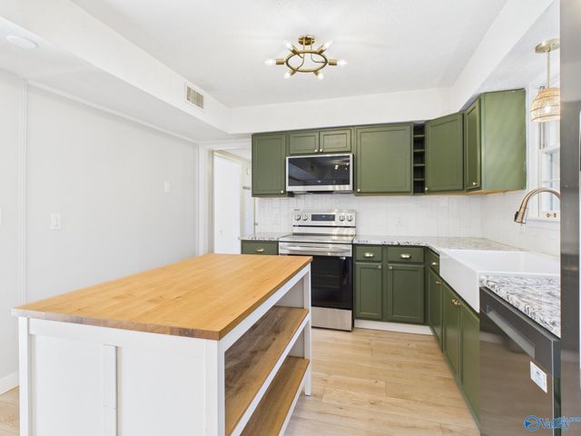 2521 Lancelot Drive SE, Huntsville, AL 35803