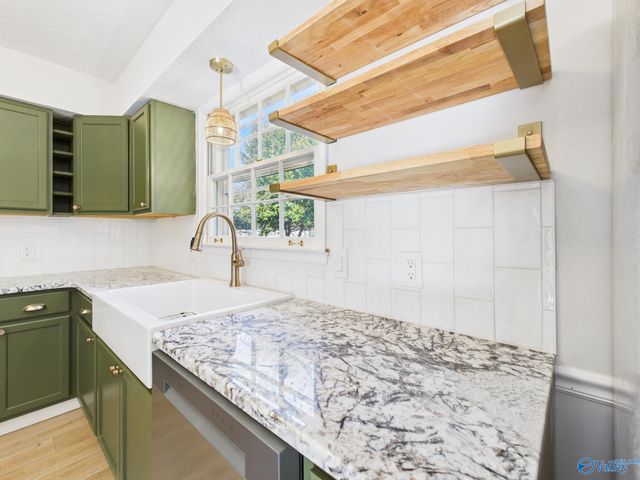 2521 Lancelot Drive SE, Huntsville, AL 35803