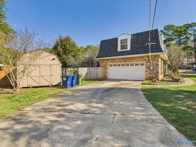 2521 Lancelot Drive SE, Huntsville, AL 35803