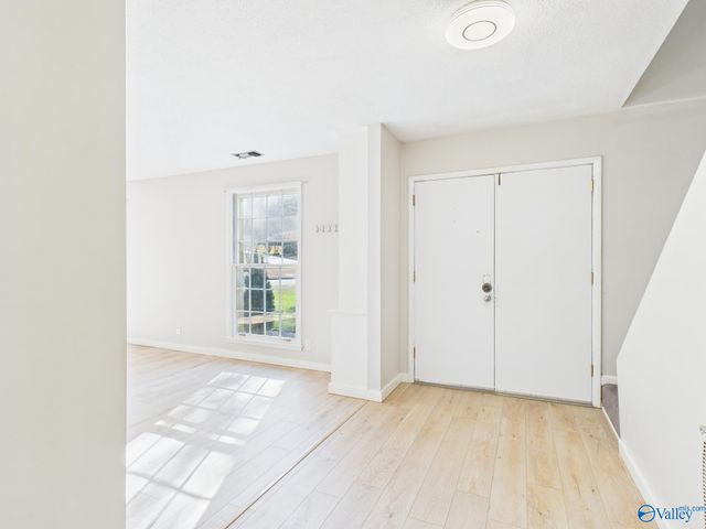 2521 Lancelot Drive SE, Huntsville, AL 35803