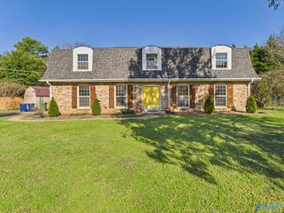2521 Lancelot Drive SE, Huntsville, AL 35803