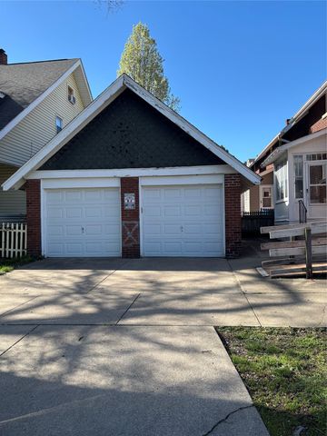 2626 PLUM Street, Erie, PA 16508