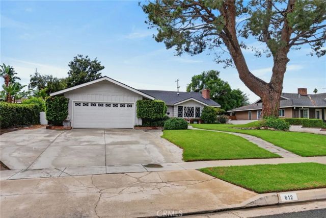 812 Alta Vista, Corona, CA 92882