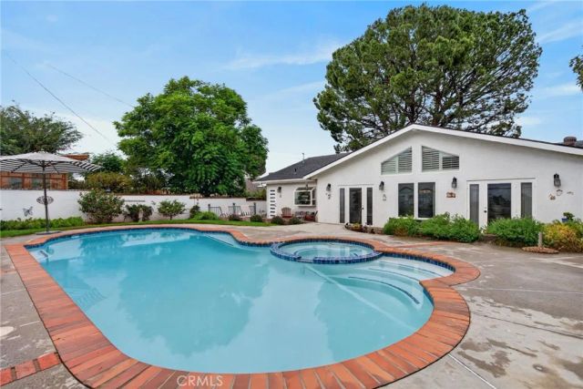 812 Alta Vista, Corona, CA 92882