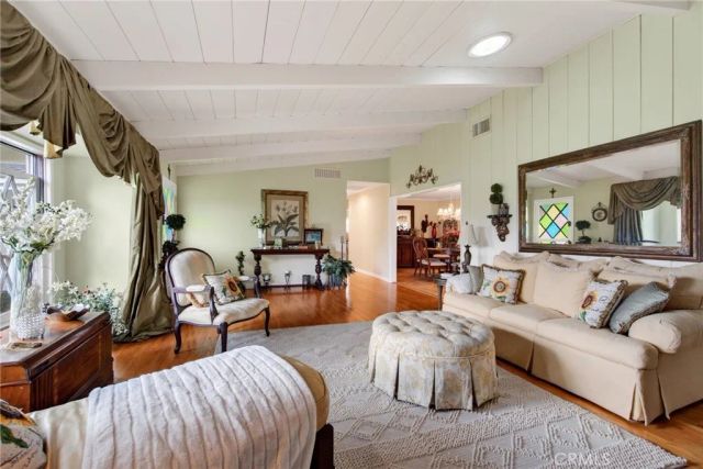 812 Alta Vista, Corona, CA 92882
