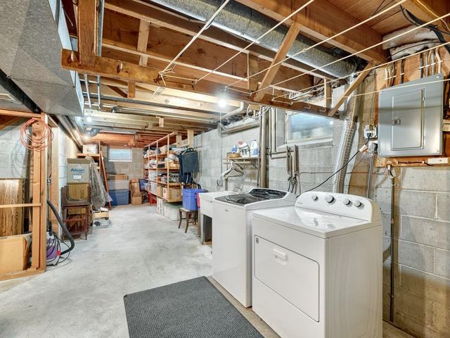 806 Myrtle Street, Hudson, WI 54016