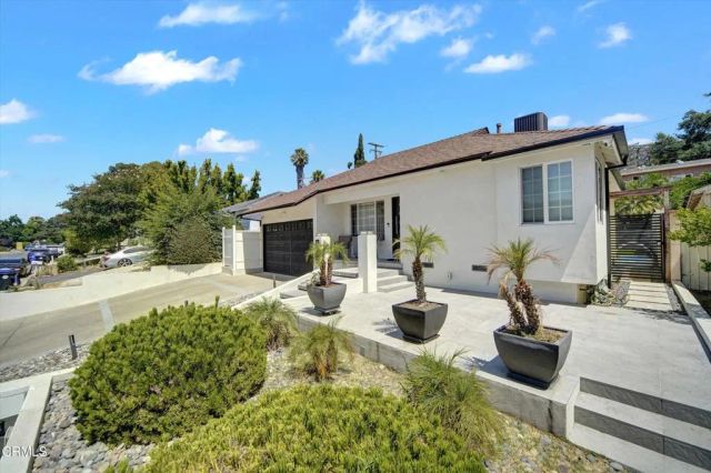 3041 Alabama Street, La Crescenta, CA 91214