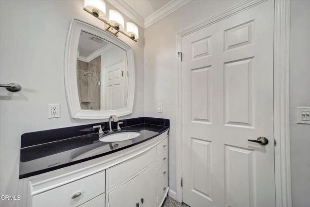 3041 Alabama Street, La Crescenta, CA 91214