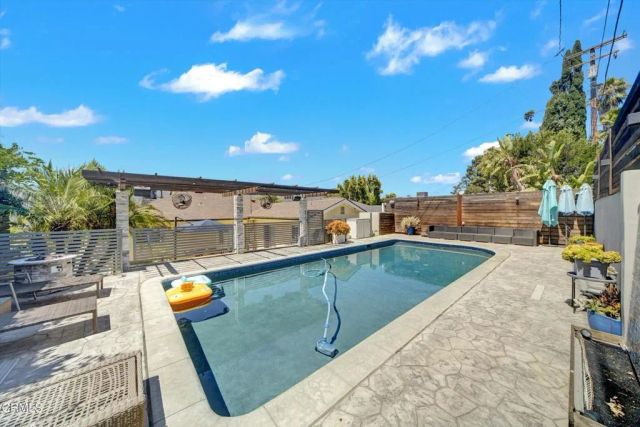 3041 Alabama Street, La Crescenta, CA 91214