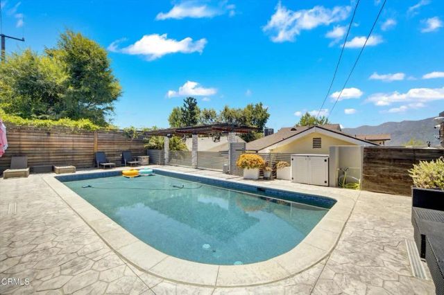 3041 Alabama Street, La Crescenta, CA 91214