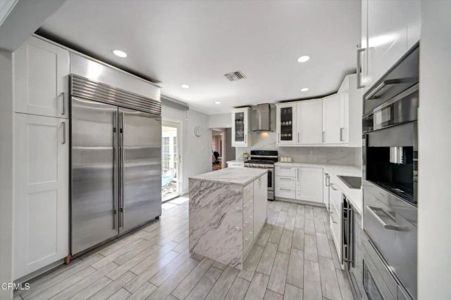 3041 Alabama Street, La Crescenta, CA 91214