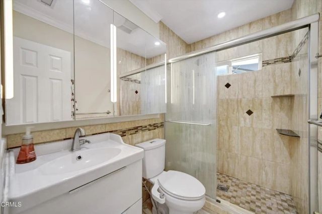 3041 Alabama Street, La Crescenta, CA 91214