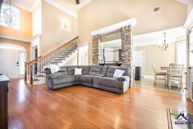 61 Peregrine, Byron, GA 31008