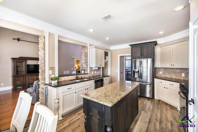 61 Peregrine, Byron, GA 31008
