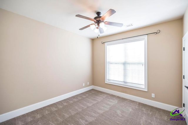61 Peregrine, Byron, GA 31008