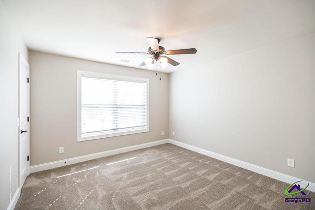 61 Peregrine, Byron, GA 31008