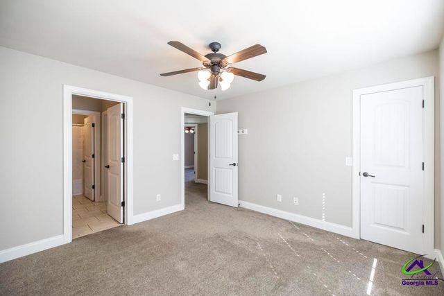 61 Peregrine, Byron, GA 31008