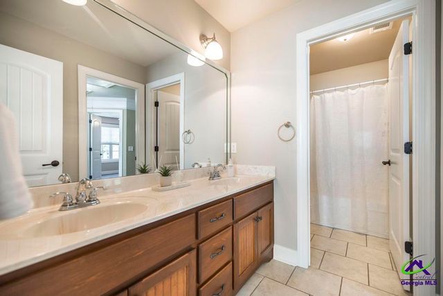 61 Peregrine, Byron, GA 31008