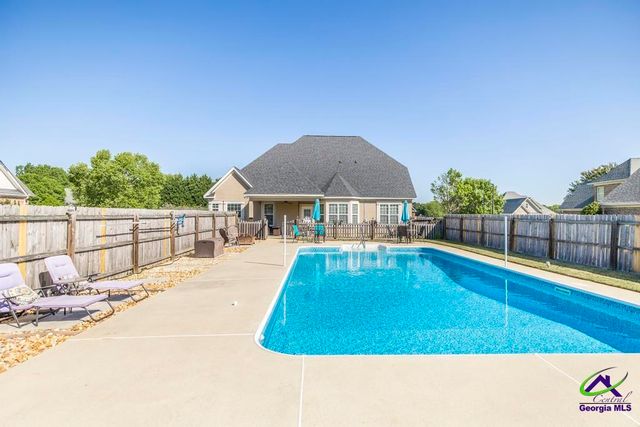 61 Peregrine, Byron, GA 31008