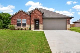 1518 S 72nd Place, Broken Arrow, OK 74014