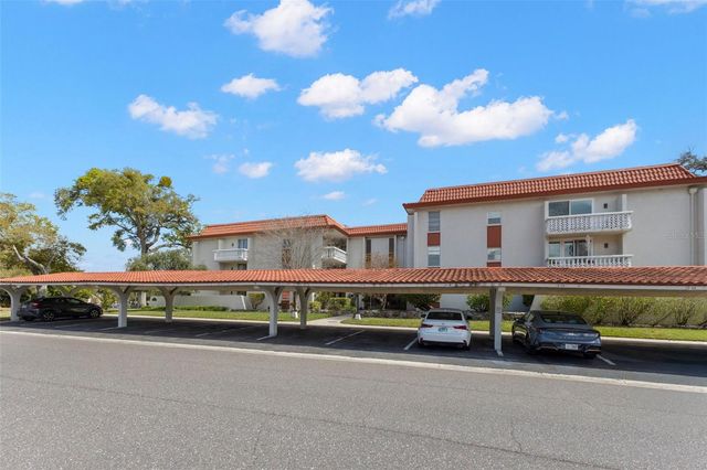 1001 PEARCE DRIVE 302, Clearwater, FL 33764