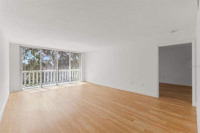 1001 PEARCE DRIVE 302, Clearwater, FL 33764