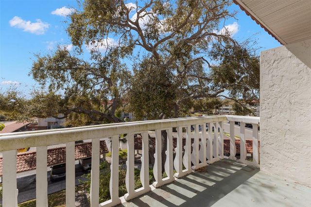 1001 PEARCE DRIVE 302, Clearwater, FL 33764