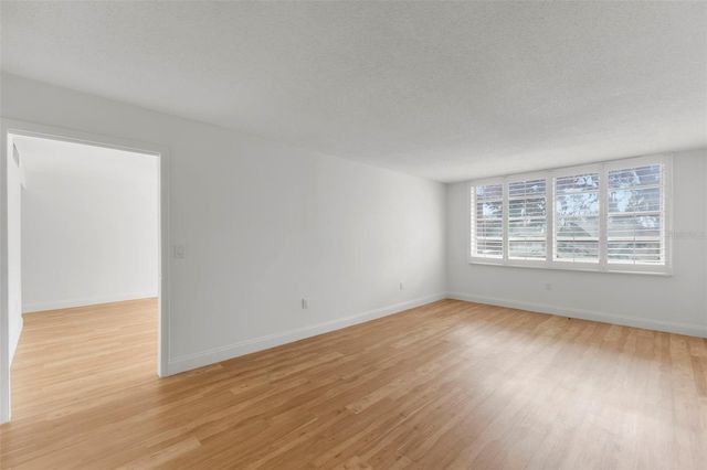 1001 PEARCE DRIVE 302, Clearwater, FL 33764