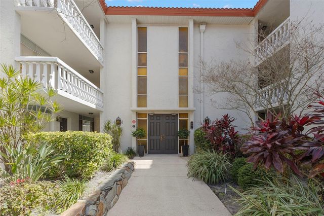 1001 PEARCE DRIVE 302, Clearwater, FL 33764