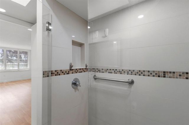 1001 PEARCE DRIVE 302, Clearwater, FL 33764