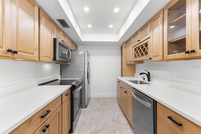 1001 PEARCE DRIVE 302, Clearwater, FL 33764