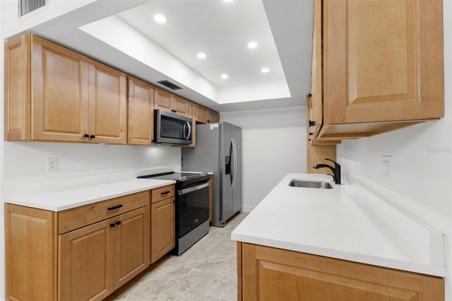 1001 PEARCE DRIVE 302, Clearwater, FL 33764