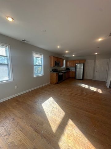 100 Sumner St 100, Quincy, MA 01269