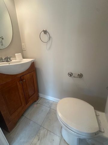 100 Sumner St 100, Quincy, MA 01269
