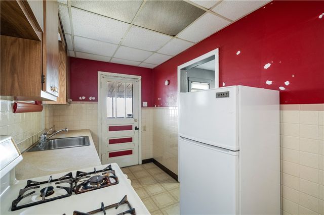 227 E Virginia Ave, Munhall, PA 15120
