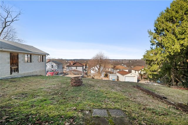 227 E Virginia Ave, Munhall, PA 15120