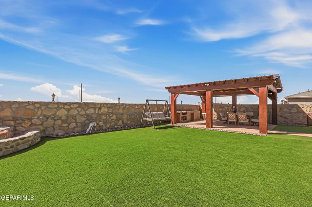 14308 Paraiso Drive, Horizon City, TX 79928