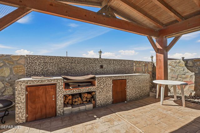 14308 Paraiso Drive, Horizon City, TX 79928